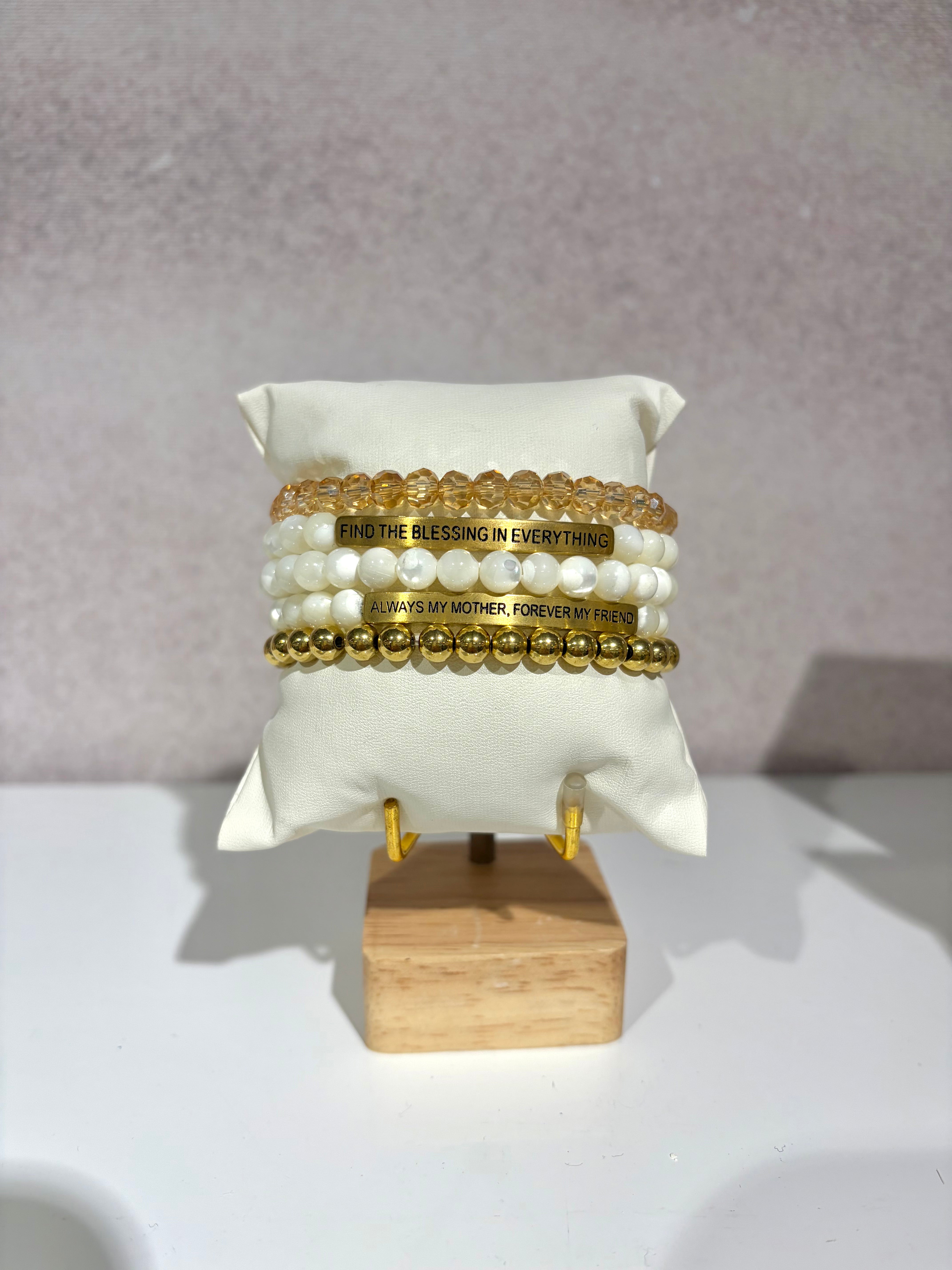 Gift Set Holder Display (INCLUDES THE PILLOW)